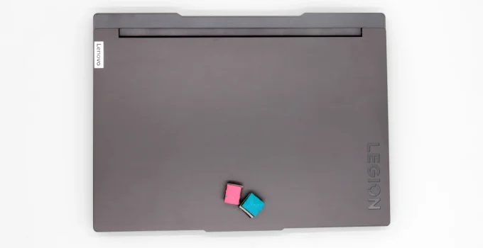 Lenovo Legion 7i Review (2022)