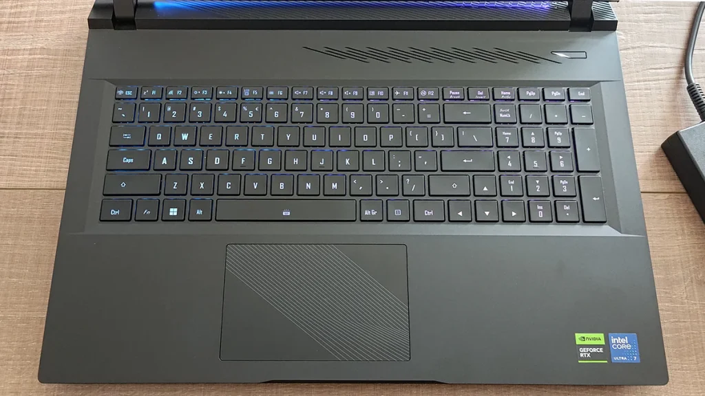 Aorus 17 BSG keyboard and trackpad