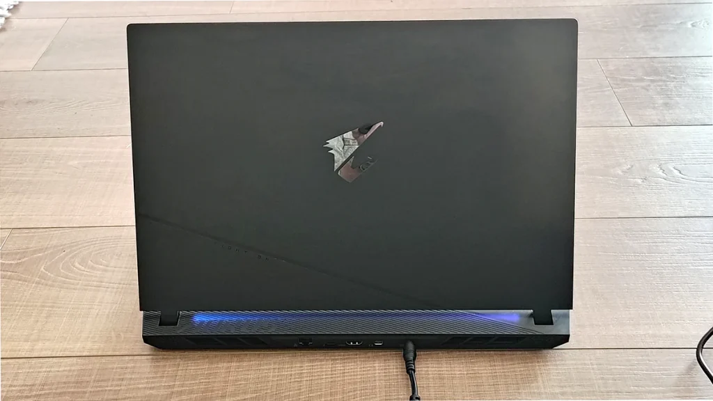 Aorus 17 BSG.