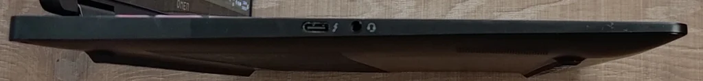 HP Omen Transcend 14 left side