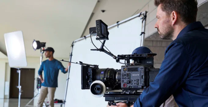Sony Launches Digital Imaging Scene Tradeshow