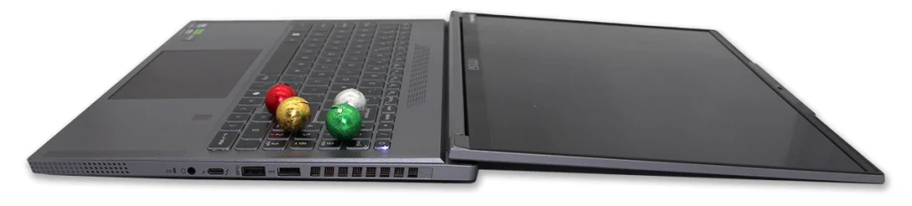 MSI Creator 16 AI Studio A1VHG right side flat