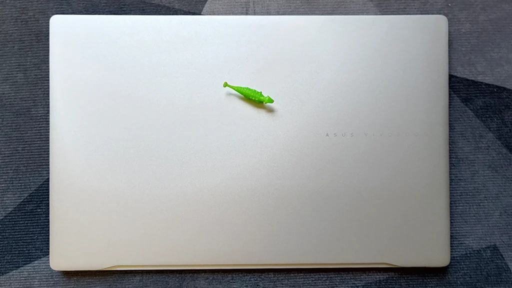 Asus Vivobook S 15 lid