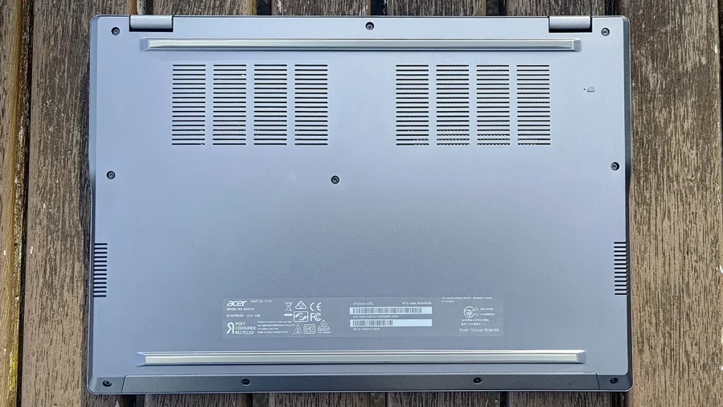 Acer Swift Go 14 Ai underside