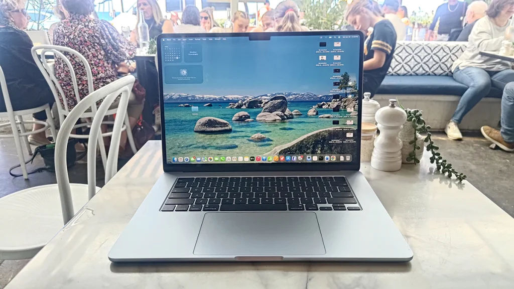 Apple MacBook Air M5